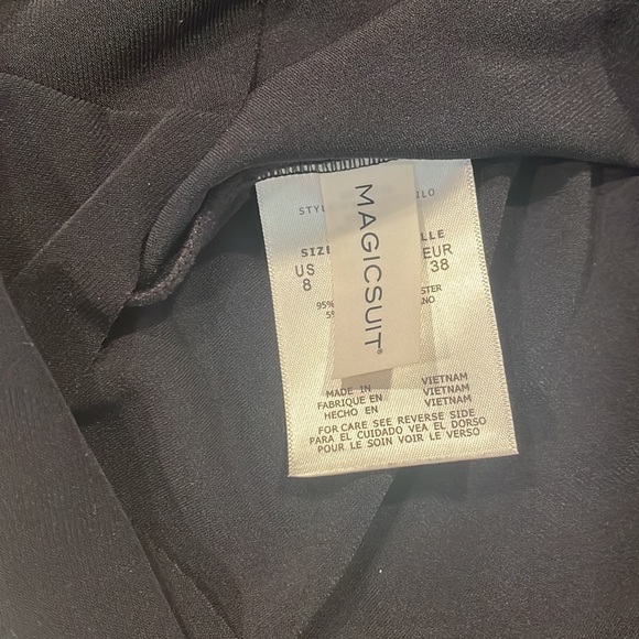 Magicsuit Top - Picture 4 of 5